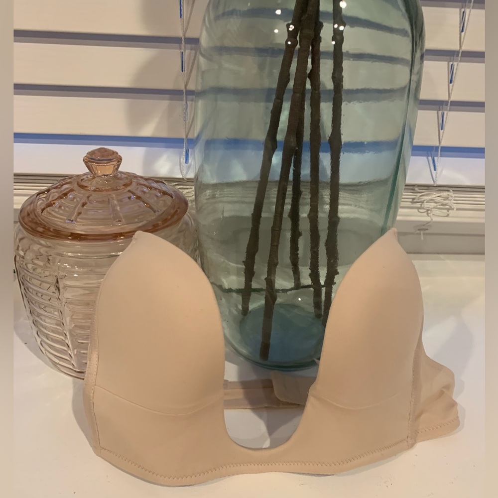 Victoria’s Secret deep plunge bra